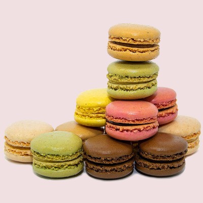 6 French Macaroons 