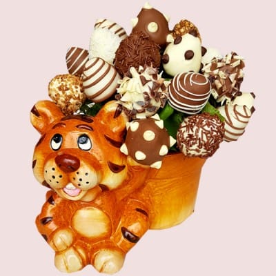 Happy Tiger Strawberry Bouquet